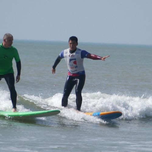 Stage de surf avec Oleron Surf Club école de surf île d'Oléron